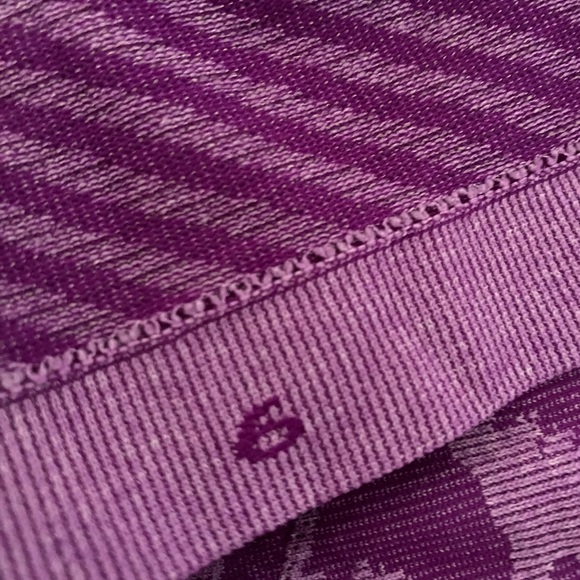 Lululemon long sleeve 6 - Picture 4 of 4